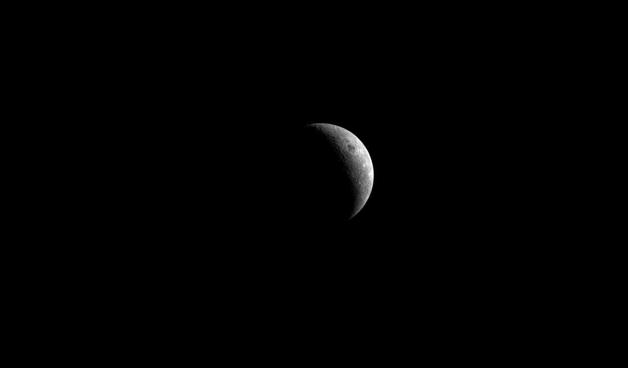 Знімок зворотного боку Місяця, отриманий оптичною навігаційною камерою&amp;nbsp;«Оріона». NASA