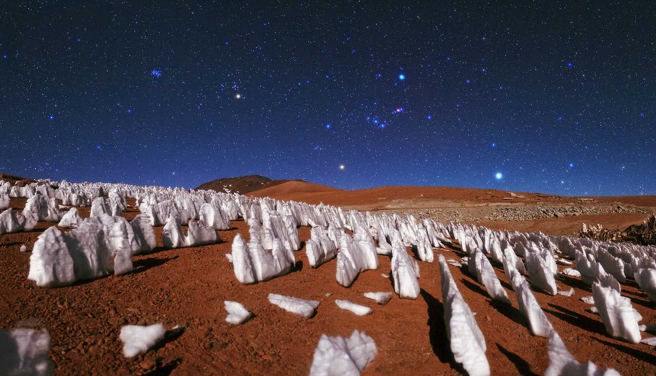 «Каяття снігів» у пустелі Атакама. ESO / B. Tafreshi / Wikimedia Commons
