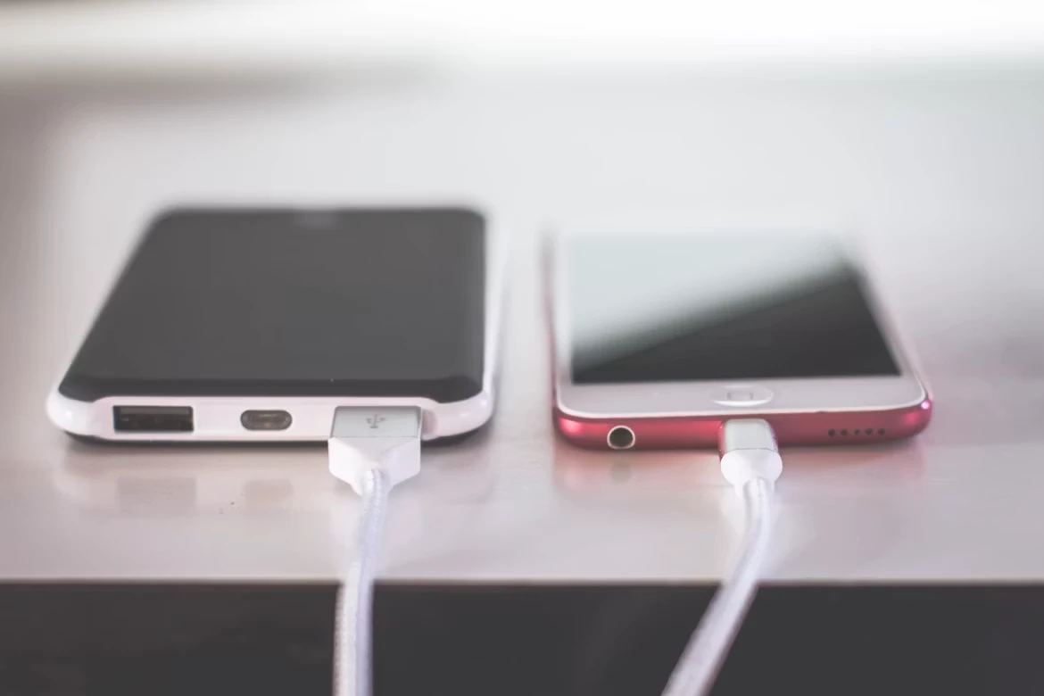 Як порахувати, скільки разів повербанк зарядить смартфон