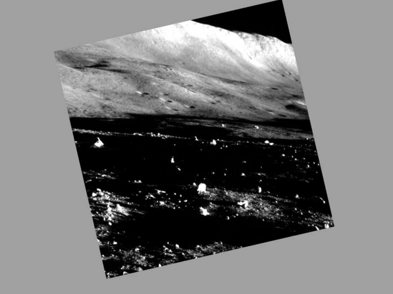 Останнє фото, яке SLIM відправив з Місяця перед сплячкою.&amp;nbsp;JAXA / Twitter