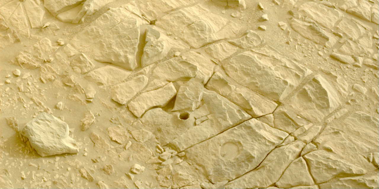 Порода, з якої марсохід взяв зразок.&amp;nbsp;NASA / JPL-Caltech