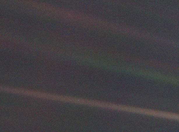 Земля на відстані 6 мільярдів кілометрів. Voyager 1 / Wikimedia Commons