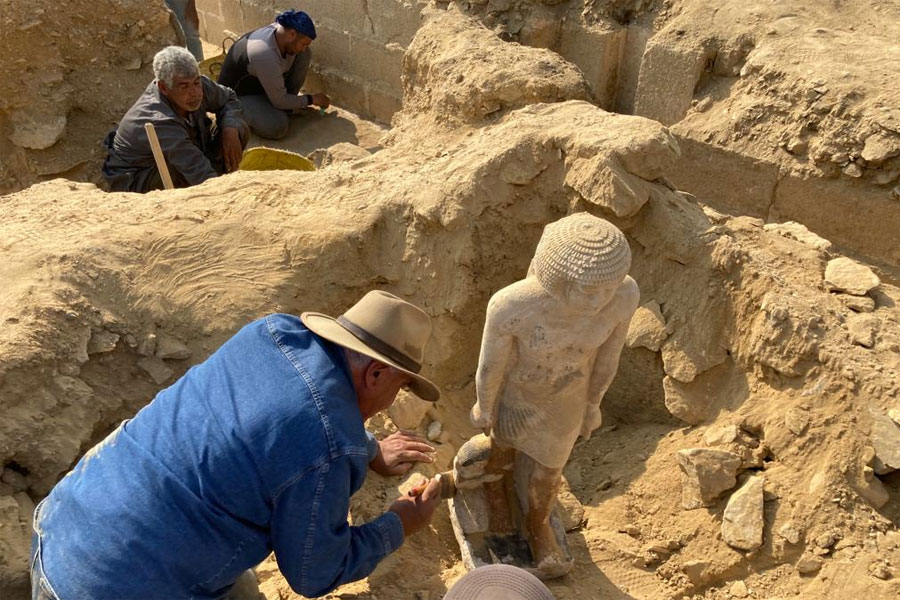Археолог Захі Хавасс на місці розкопок. Ahram Online.