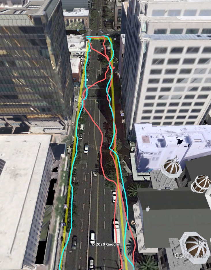 Зображення пішохідного тесту з телефону Pixel 5: жовтий - шлях, якому слідують, червоний - дані без врахування моделей будівель, блакитний - з урахуванням 3D-моделей хмарочосів / Google