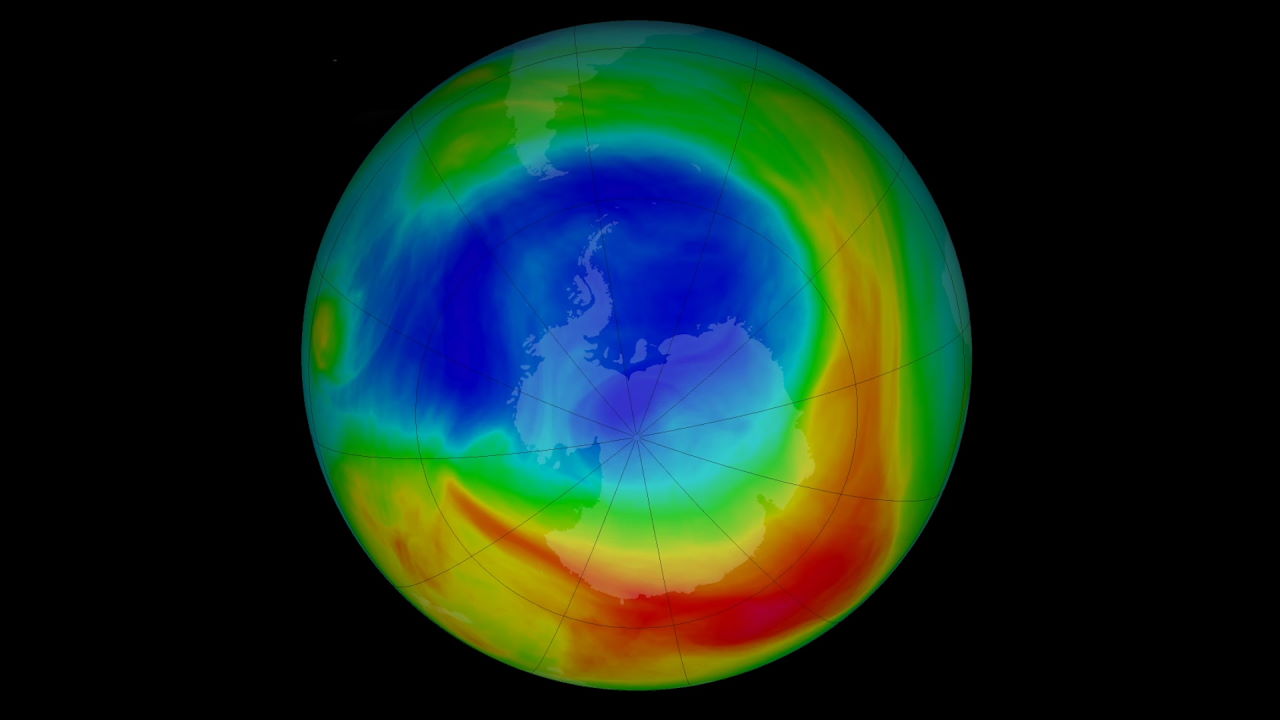 Озонова діра над Антарктикою у вересні 2019 року за даними спостережень супутників NASA i NOAA. Зеленим, жовтим і червоним позначено зони з найбільшою концентрацією озону. NASA Goddard / Katy Mersmann