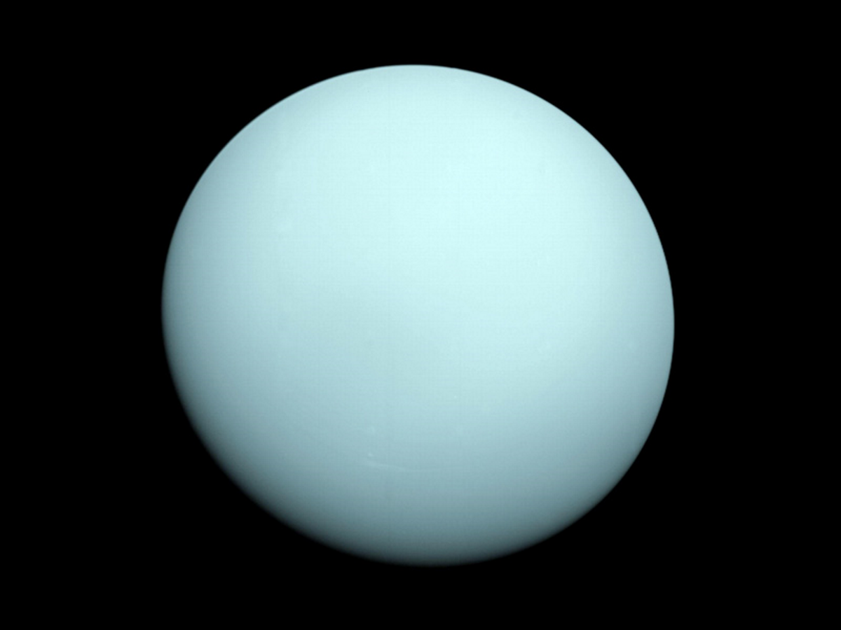 Уран, знятий «Вояджером-2» у 1986 році на відстані 12,7 мільйонів кілометрів. NASA/JPL&amp;nbsp;