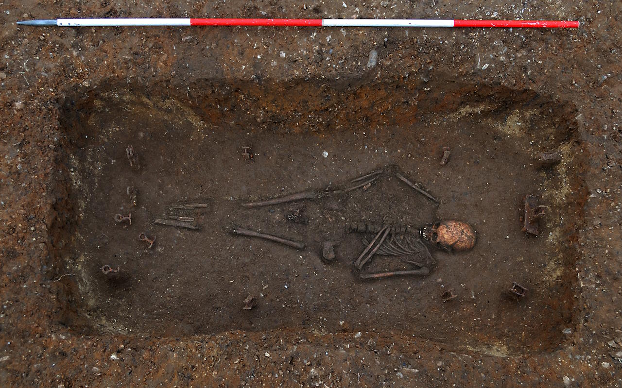 Поховання дівчини.&amp;nbsp;University of Cambridge Archaeological Unit