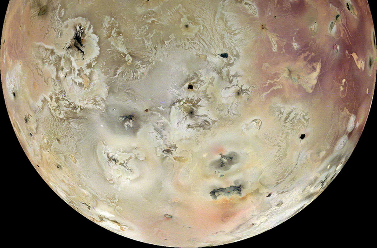 Зображення Іо, що зробила&amp;nbsp;«Юнона» під час останнього зближення.&amp;nbsp;NASA / SwRI / JPL / MSSS / Jason Perry