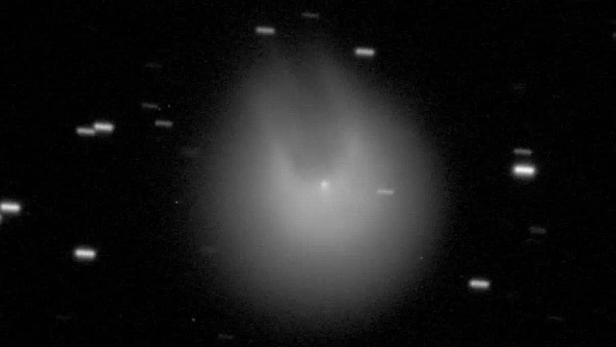 Зображення комети, отримане обсерваторією&amp;nbsp;Las Cumbres 26 липня.&amp;nbsp;Comet Chasers / Richard Miles