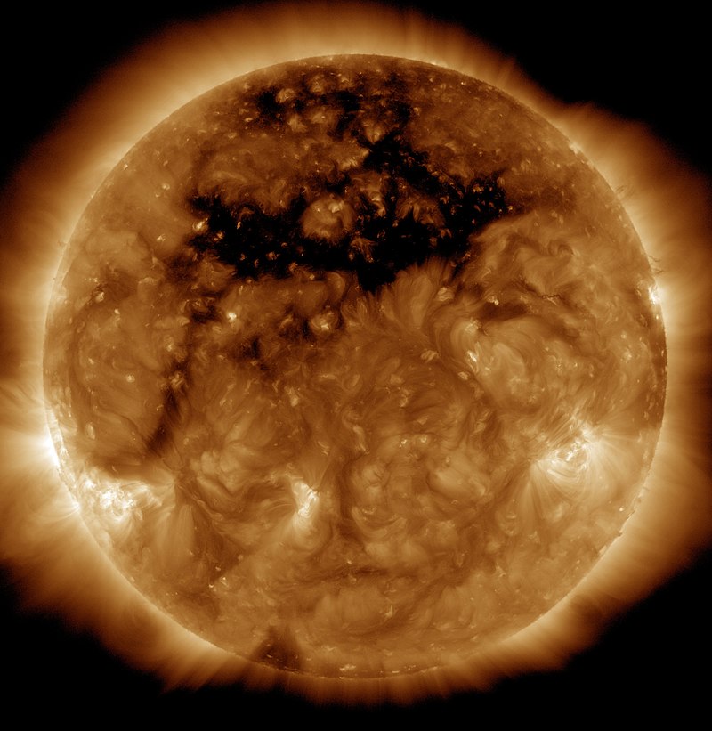 Корональна діра у північній півкулі Сонця, яку сфотографувала обсерваторія SDO. NASA / SDO
