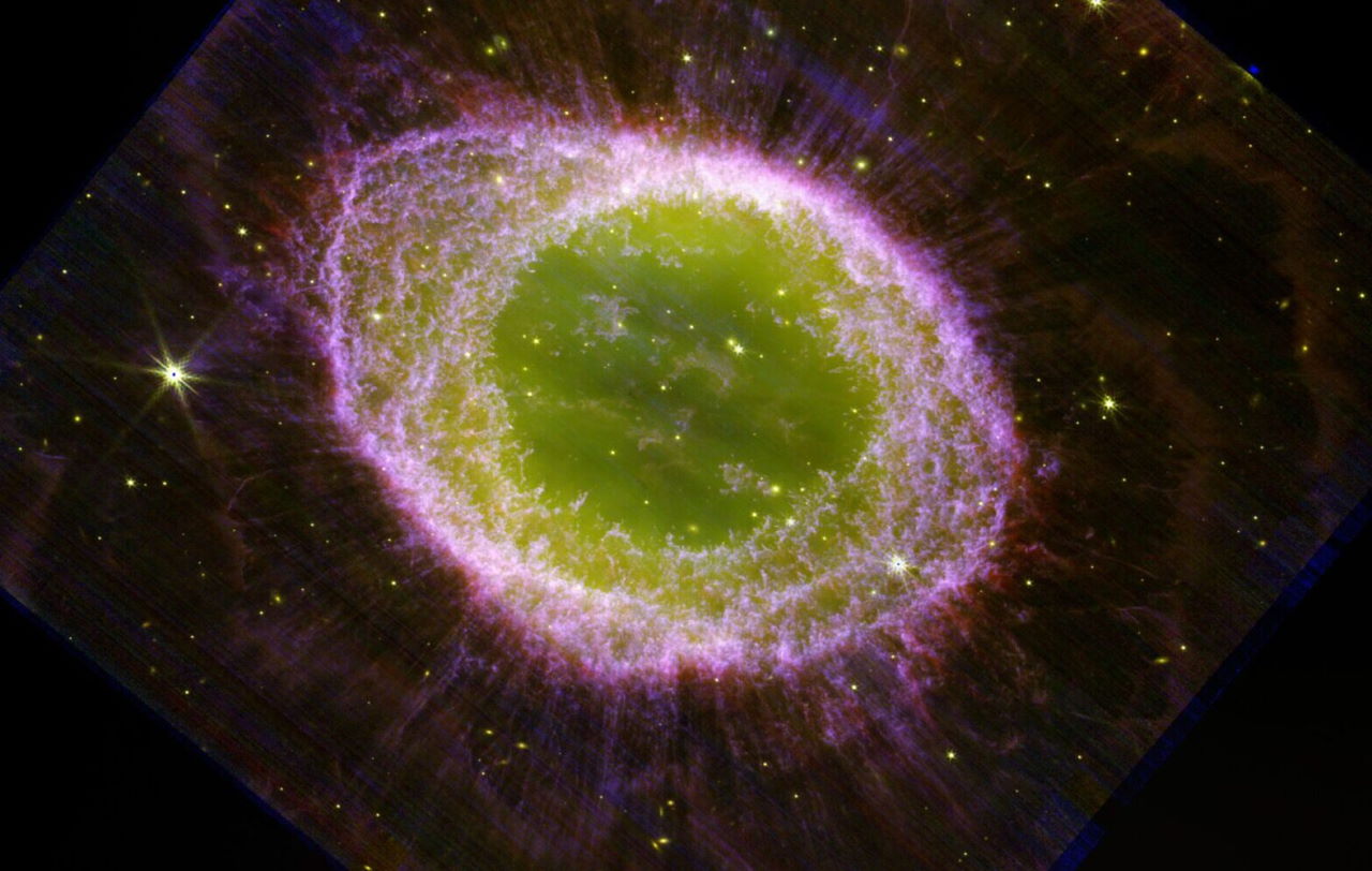 Туманність Кільце на фото&amp;nbsp;«Джеймса Вебба».&amp;nbsp;NASA, ESA, CSA, JWST Ring Nebula Team 
