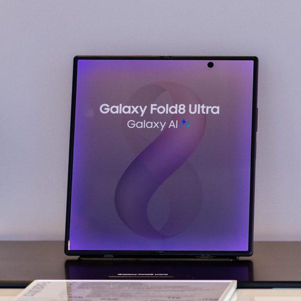 Galaxy Fold8 Ultra