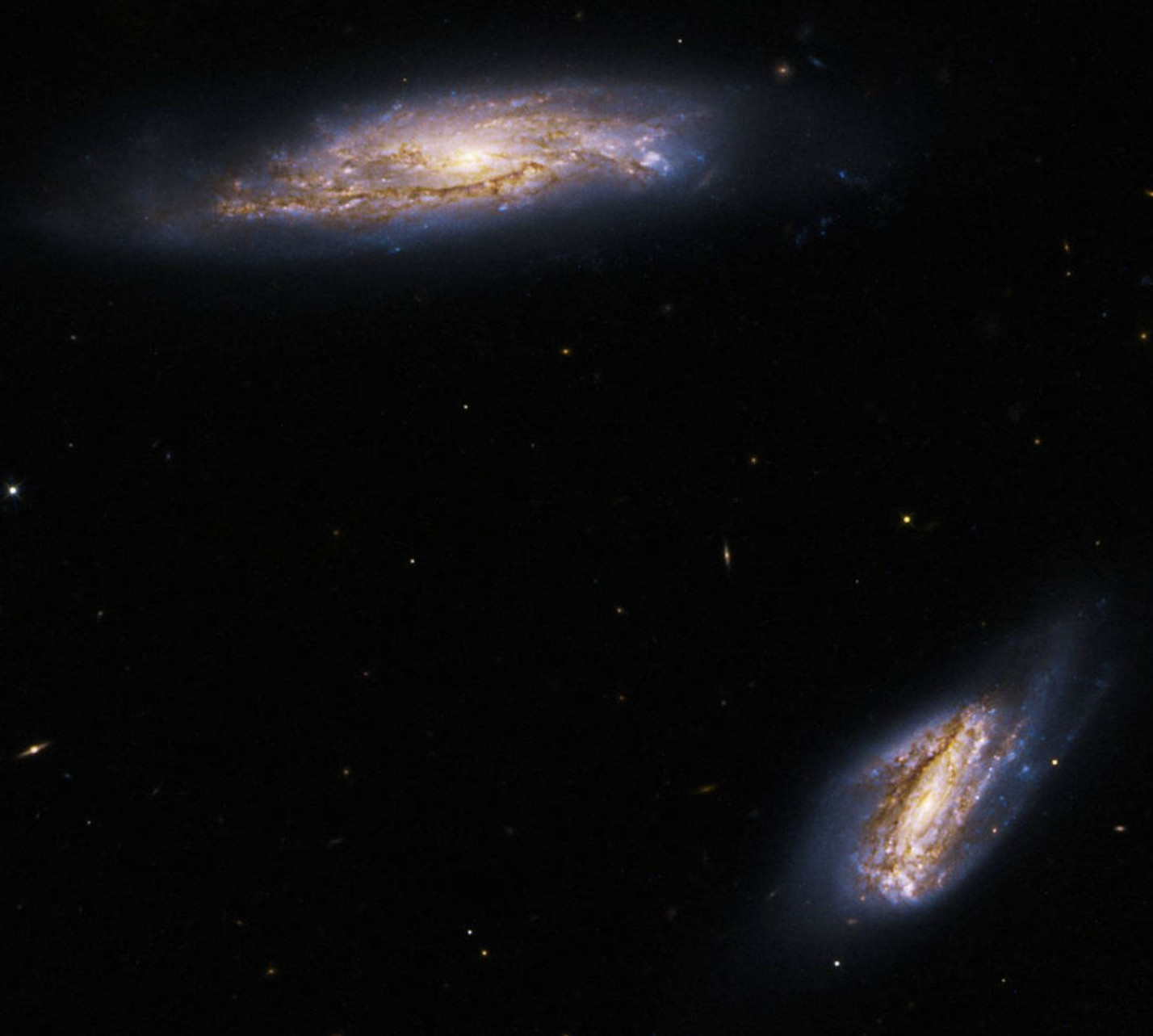 Галактична пара. Фото «Габбла» двох спіральних галактик