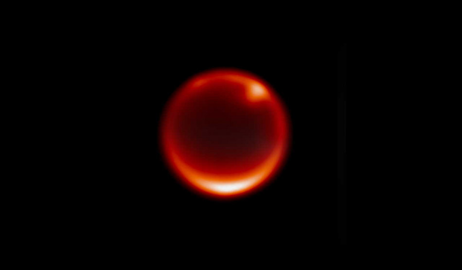 Телескоп «Джеймс Вебб» розгледів хмари на супутнику Сатурна Титані