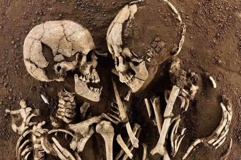 Поки смерть не розлучить. Що розповіли парні поховання про кохання у давнину?
