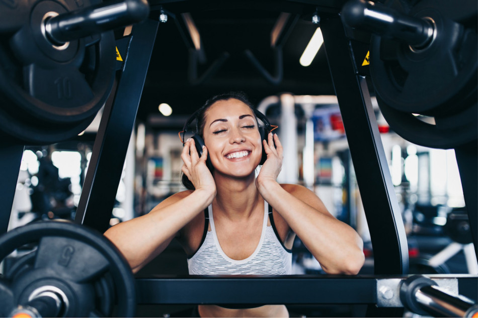 Стишення музики не нашкодило ефективності тренувань у залі та вберегло слух